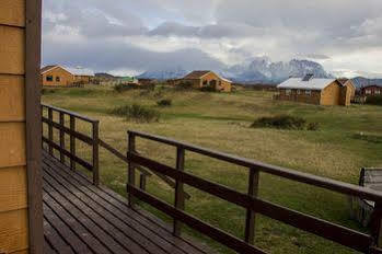 Hosteria Lago Tyndall Torres del Paine National Park Exteriör bild